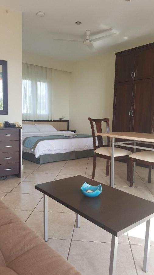 Yolanda Studios Paralia Agias Foteinis المظهر الخارجي الصورة