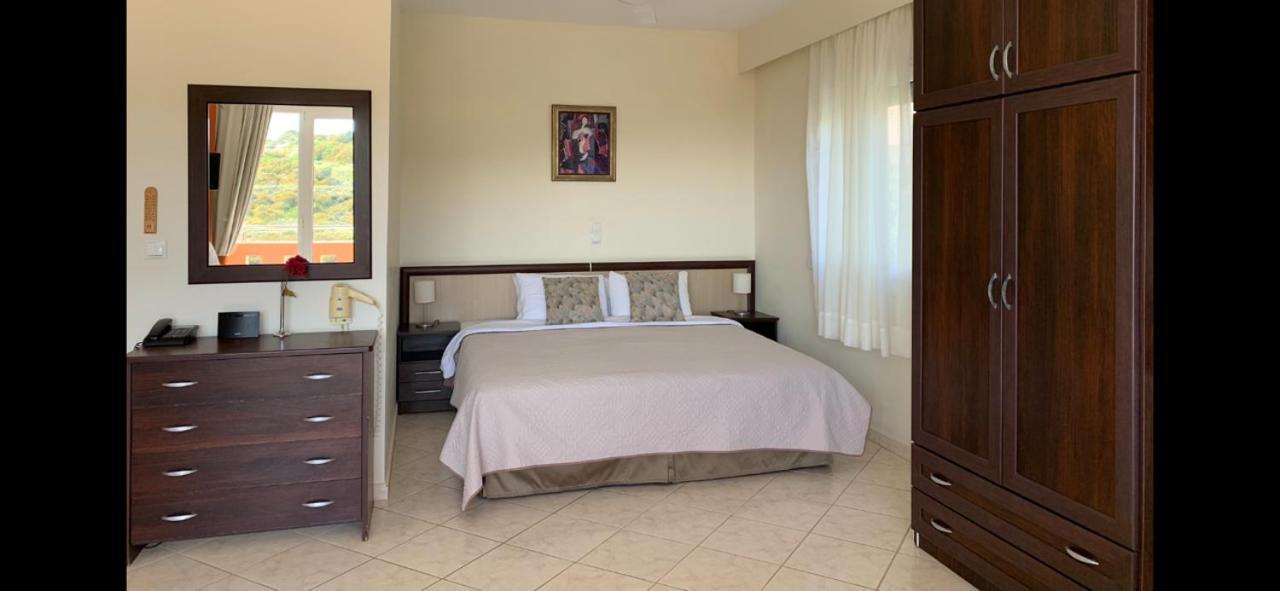 Yolanda Studios Paralia Agias Foteinis المظهر الخارجي الصورة